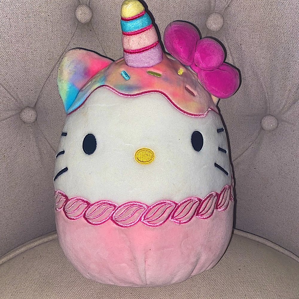 Hello kitty squishmallow
